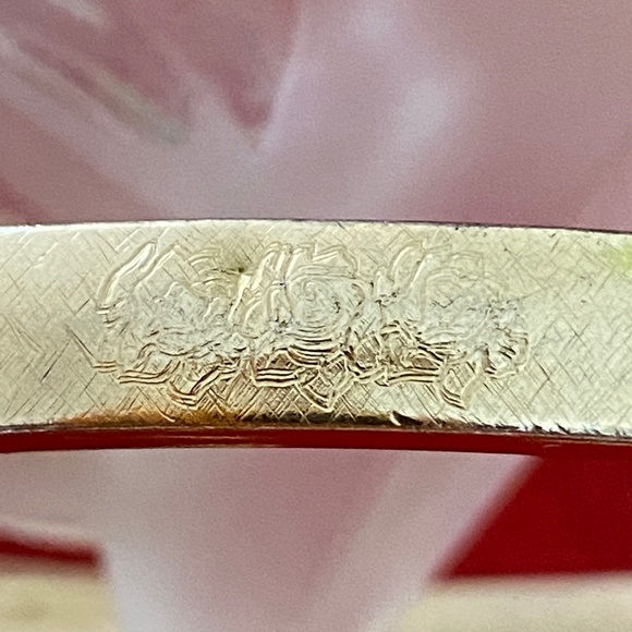 M I R E I L L E - 12K Gold Filled Bangle Bracelet - Picture 9 of 16